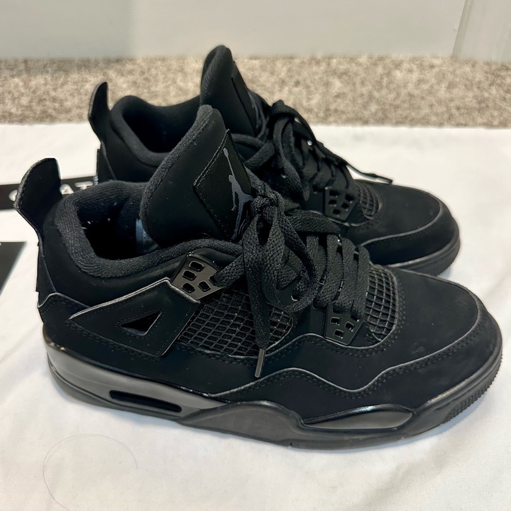 Jordan 4 Retro “Black Cat” 2020 - Size 6.5 (M) / 8 (W) - Great Condition